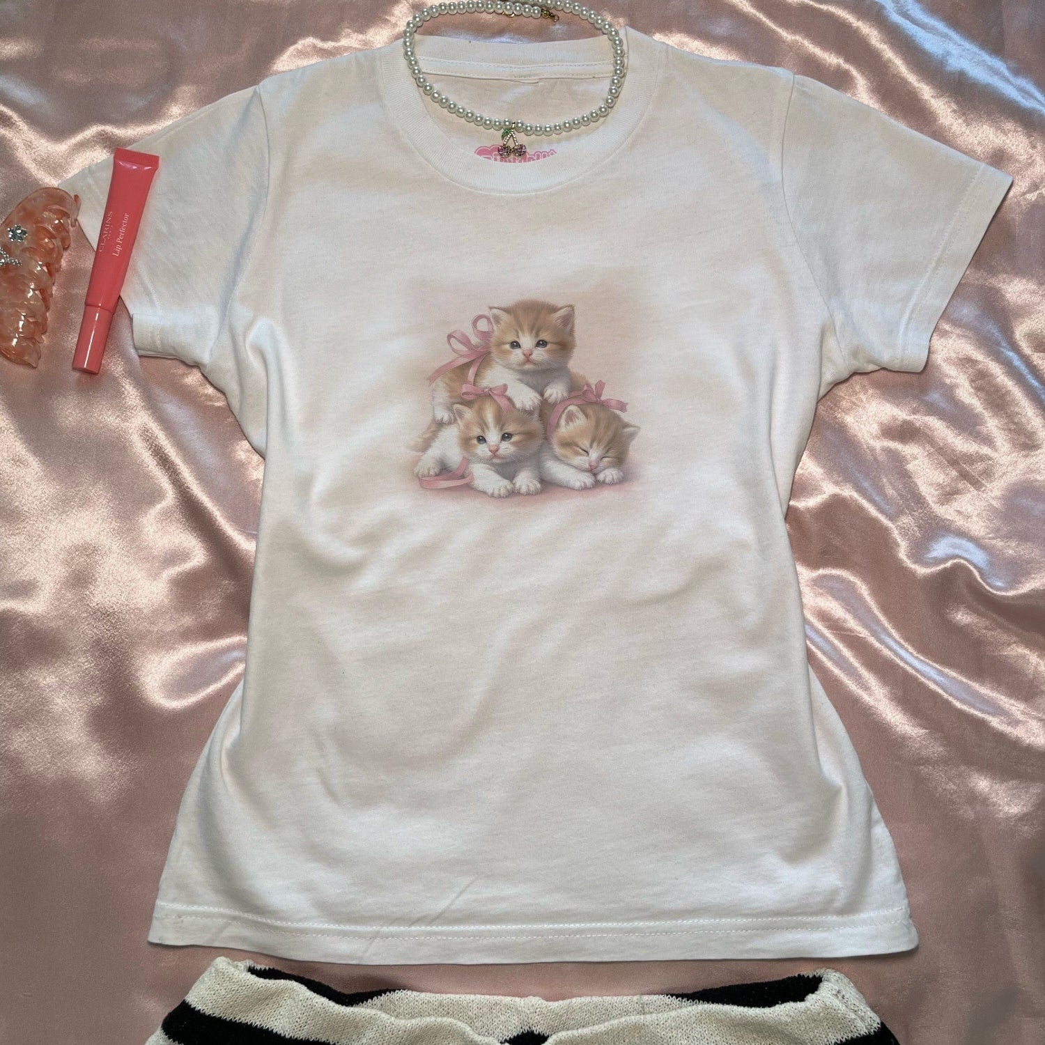 Coquette Baby Tee Kitten Shirt, Y2K Baby Tee, Cute Trendy Dollette Shirt, Y2K Vintage Kitten Top Soft Girl Aesthetic, 2000s Retro TShirt
