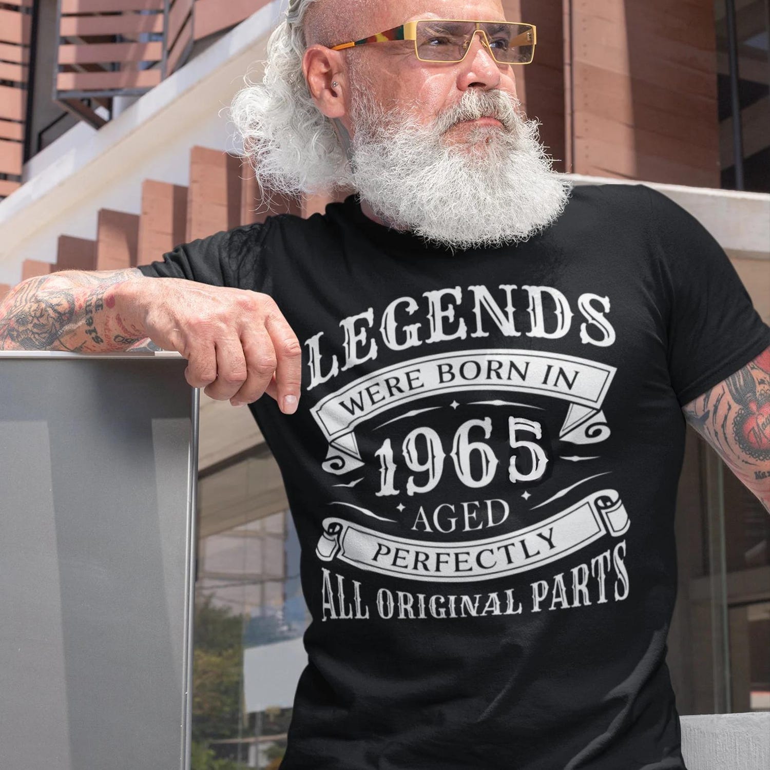 60th Birthday Shirt | Man Woman Gift | T-Shirt 60 Years | Dad Mom Birthday | Classic Shirt | Legends were born 1965 | Birthday Gift