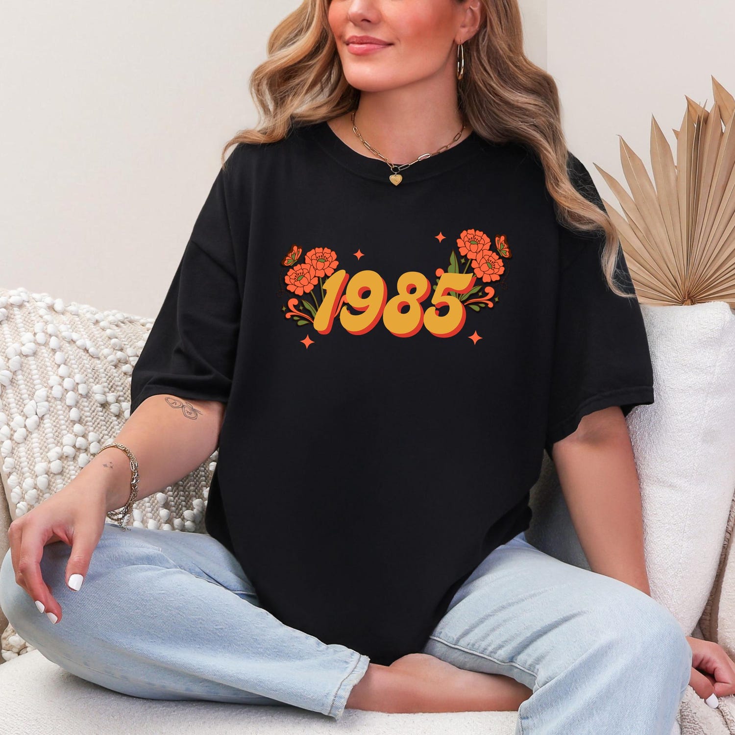 1985 Birthday Gift T-shirt - Vibrant Floral Design - Vintage Style Tee