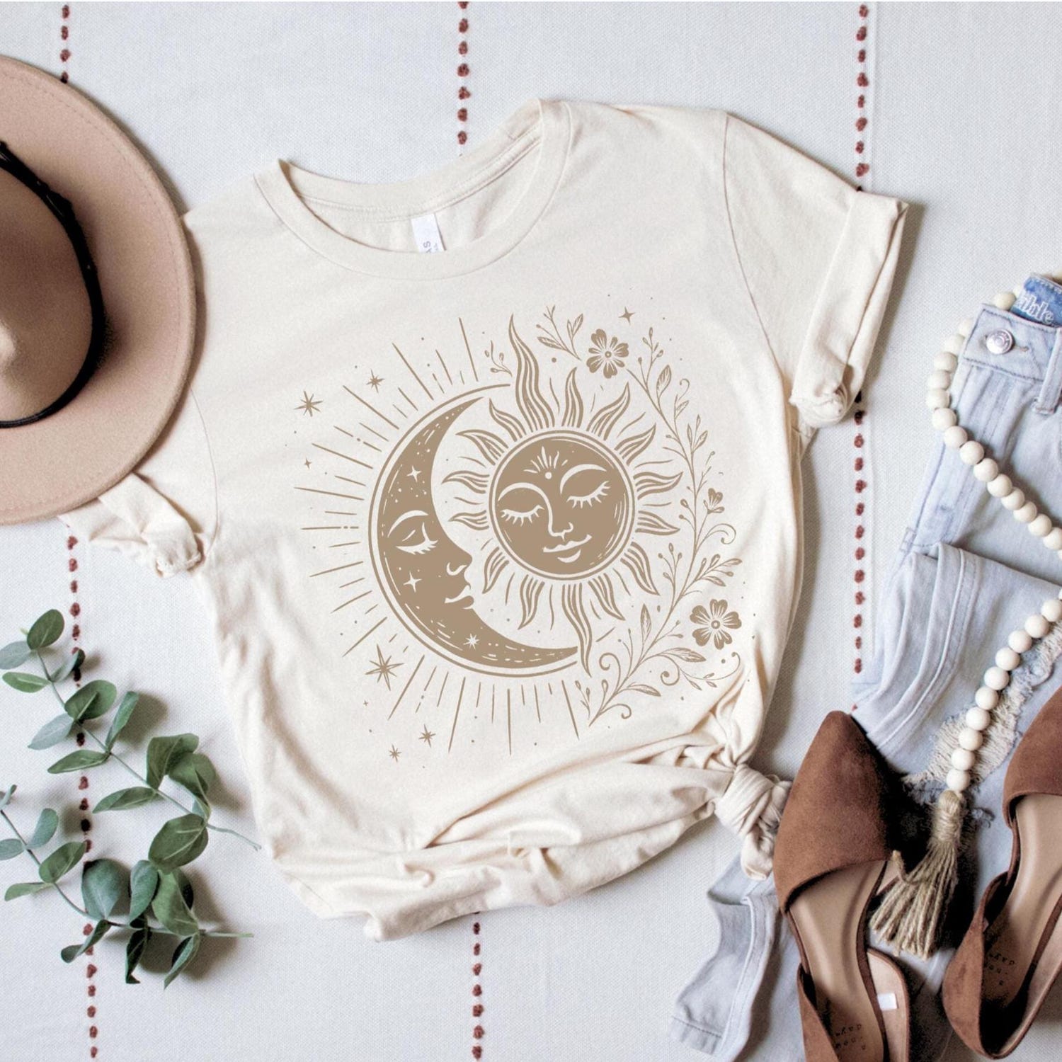 Boho Sun and Moon Shirt | Trendy Yin Yang Tee | Unisex Celestial Shirt | Spiritual Boho Aesthetic | Sun Moon Vibe T-Shirt | Astrology Tee