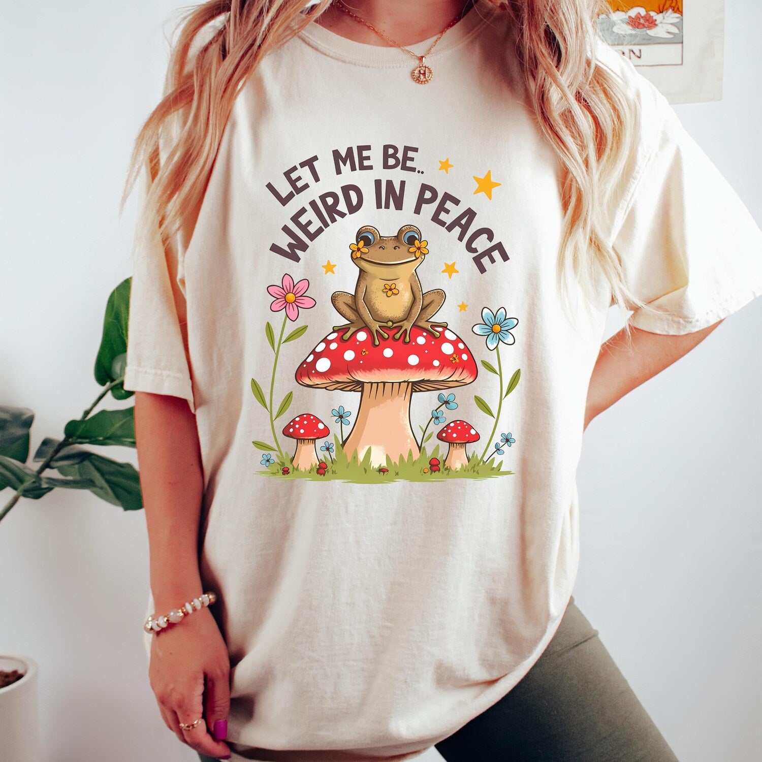 Let Me Be Weird Frog T-Shirt , Cute Mushroom Graphic Tee, Funny Cottagecore Frog Sweatshirt, Whimsical Nature Aesthetic Shirt