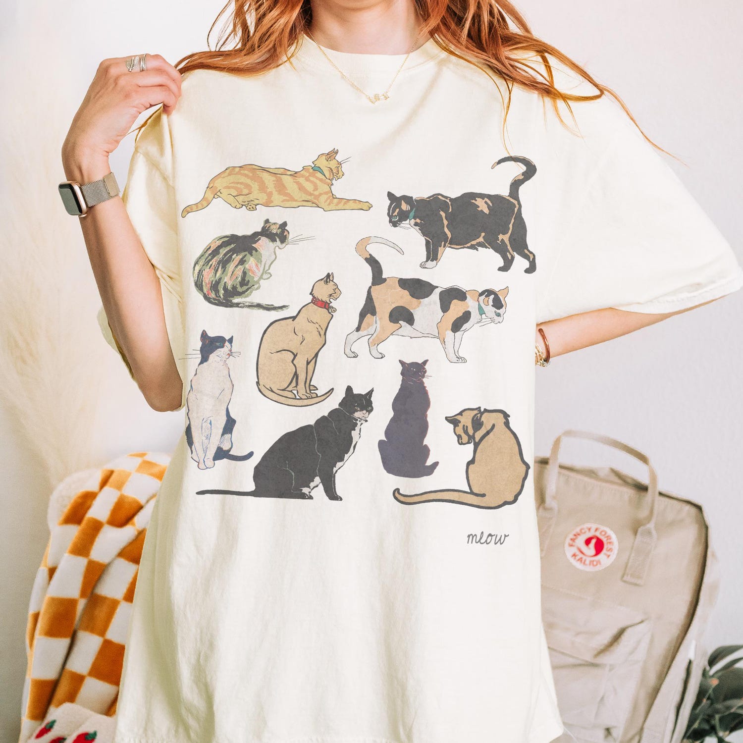 Vintage Cat Graphic T-Shirt | Retro Cute Kitty Shirt for Cat Moms | Cat Graphic Tee Gift for Cat Lovers