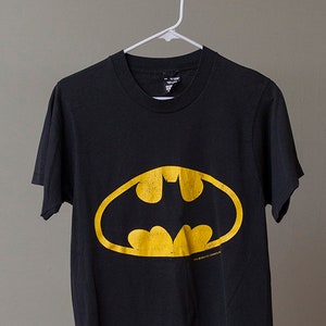 Batman Logo T-shirt Copyright 1964 Medium